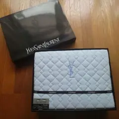 【新品・未使用】YSL イヴ・サンローラン　パッドシーツ　水色