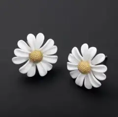 GD デイジーピアス