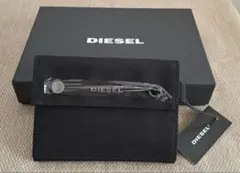 DIESEL 二つ折り財布　新品・未使用品　(購入時の箱・タグ・値札付き)