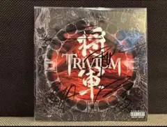 TRIVIUM サイン