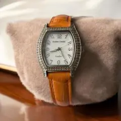 アンティークHARDY AMIES ドレスウォッチ ゴールド白蝶貝 625055db-2c76-4fcd-9ec8-