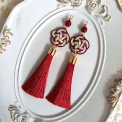 Item thumbnail for item 21b1336f-e6de-4b5d-a42e-36f155a91275