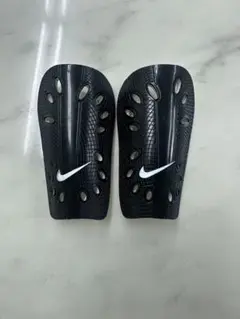 Nike ナイキ　サッカー　レガース　すね当て ブラック