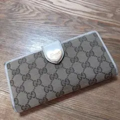 GUCCIグッチラブリーハート長財布 ルイヴィトンプラダシャネル