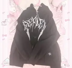 レフレム角付きパーカー