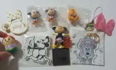 ディズニーキャラクター　アクリルキーホルダー等