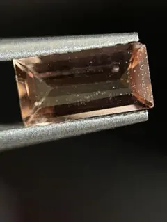 インペリアルトパーズ オレンジピンク 長方形 約3mm×7mm