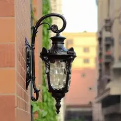 レトロSeki Light雨を防ぐ防水・防湿屋外壁灯スタンドライトです