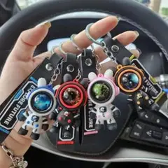 【4個セット】宇宙服 うさぎ キーホルダー キーリング 個性的