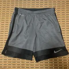 Nike ハーフパンツ S