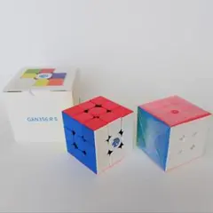 ルービックキューブ　2個