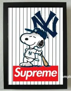 Supreme ヤンキース　ポスターフレーム付き壁掛けパロディアート
