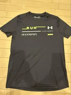 Under Armour RUN Tシャツ Lサイズ