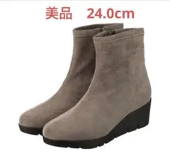 Item thumbnail for item 8442312d-7b2a-4b7a-ba7d-22cea1cea8d7