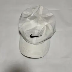 Nike ホワイトキャップ 通気性