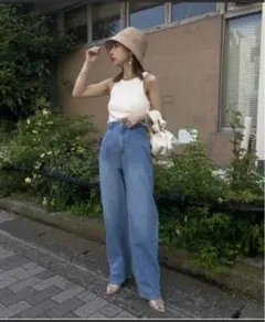 AMERI MEDI MODERATELY STRAIGHT DENIM