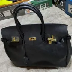 レディース本革バック未使用品。鍵無し。高級品。一点物