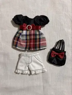 Item thumbnail for item eb9d53e6-0da5-43c3-adfb-ad6e451d3697