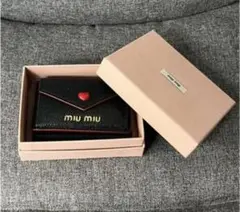 miumiu 財布