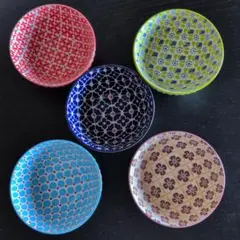 カラフルなボウルセット
