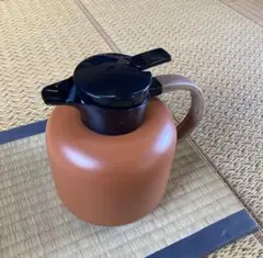 保温保冷ステンレスポット　2リットル