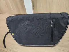 メッセンジャーバッグ booq