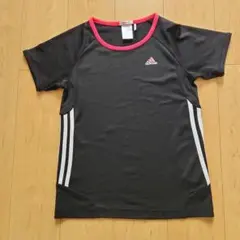 adidas 黒赤 ストライプ Tシャツ