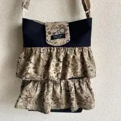 ✿ハンドメイド 2連フリルショルダー 斜めがけトートバッグ