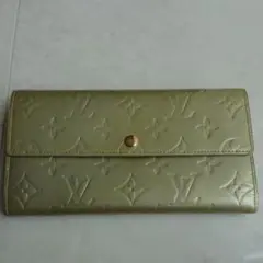 ルイヴィトンヴェルニ 長財布