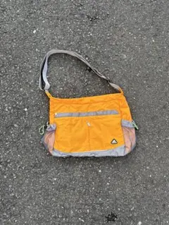 Item thumbnail for item 4a2c1cf7-8920-4d42-add2-602ed7de0513