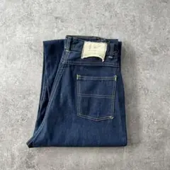 Item thumbnail for item eec5d762-9c07-4a57-958d-337c9d66b17d