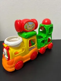 ワンワンのボールをポン！おしゃべりトレイン