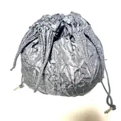 未使用級美品！イッセイミヤケ プリーツ 巾着 ポーチ 小物入れ ワインレッド ✨新品未使用✨イッセイミヤケ プリーツ 巾着 ポーチ 小物入れ
