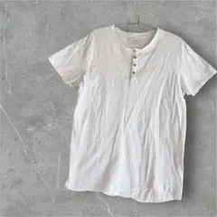 ホワイト ボタン付き半袖Tシャツ白