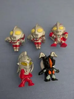 ウルトラマン吸盤付き フィギュア