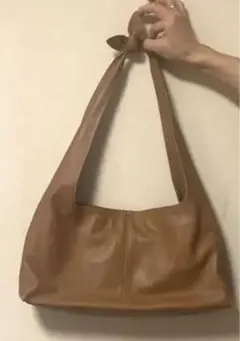 FURLAのバッグ