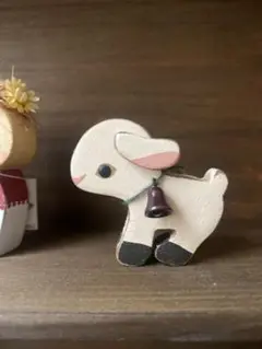 arica akiさん作　こやぎの木の人形　置き物