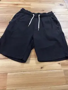 GU 黒 ショートパンツ 短パン S