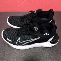 Nike ブラック スニーカー