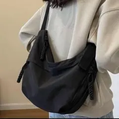 ショルダーバッグ　ボディバッグ　ユニセックス　シンプル　オックスフォード布