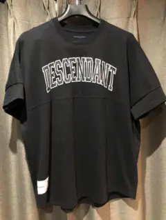 ディセンダント フットボールTシャツ