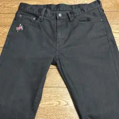 ヒステリックグラマー BAD LUCK刺繍プリントブラックデニムジーンズ