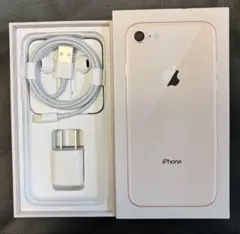 【新品】iPhone8付属品（EarPods + 充電器)