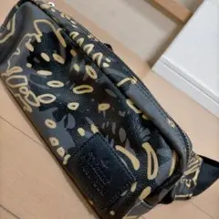 ヴィヴィアン ウエストウッド ボディバッグ
