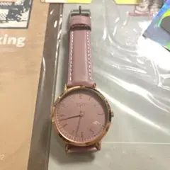 腕時計　ピンク