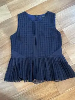 BANANA REPUBLIC ノースリーブ 6 プリーツ　ブラウス　オフィス