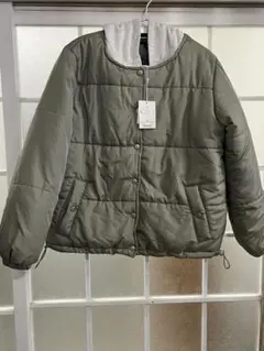 新品・未使用・タグ付き　中綿ジャケット　カーキ　フード付き