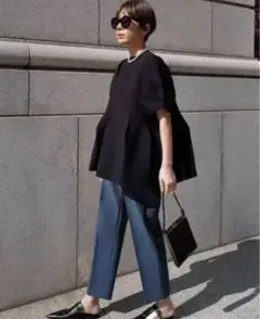 マチャット　タックテーパードパンツ