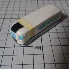 陶器製ミニチュア電車