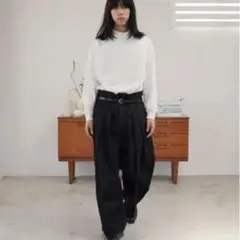 ブラック ワイドバギーパンツ